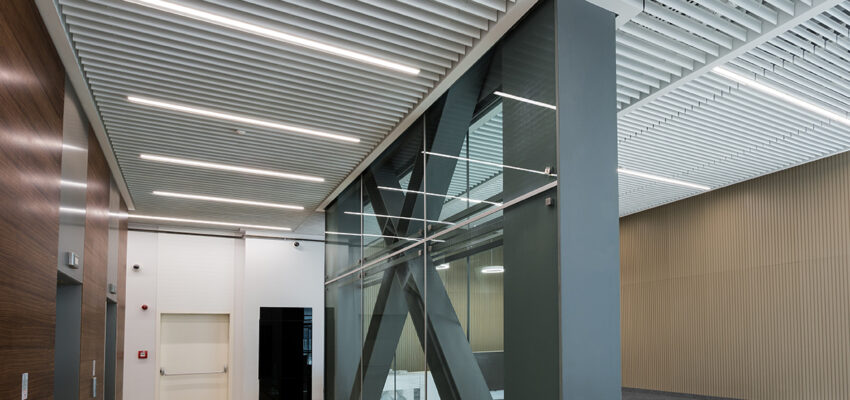 Slimline Metal Asma Tavan uygulaması - İlbank İstanbul Genel Müdürlük