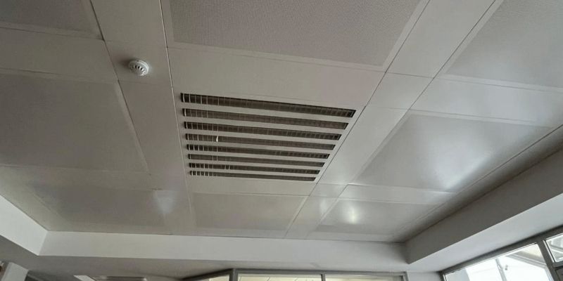 Box Metal Asma Tavan Sistemi Box Metal Asma Tavan Sistemi - Ofis Uygulama